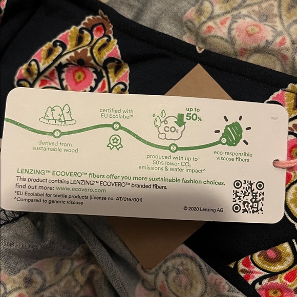 Boden Amelie Jersey Dress With A Heart Print - Picture 7 of 8